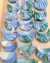 Load image into Gallery viewer, MUSHROOM POTSTICKERS